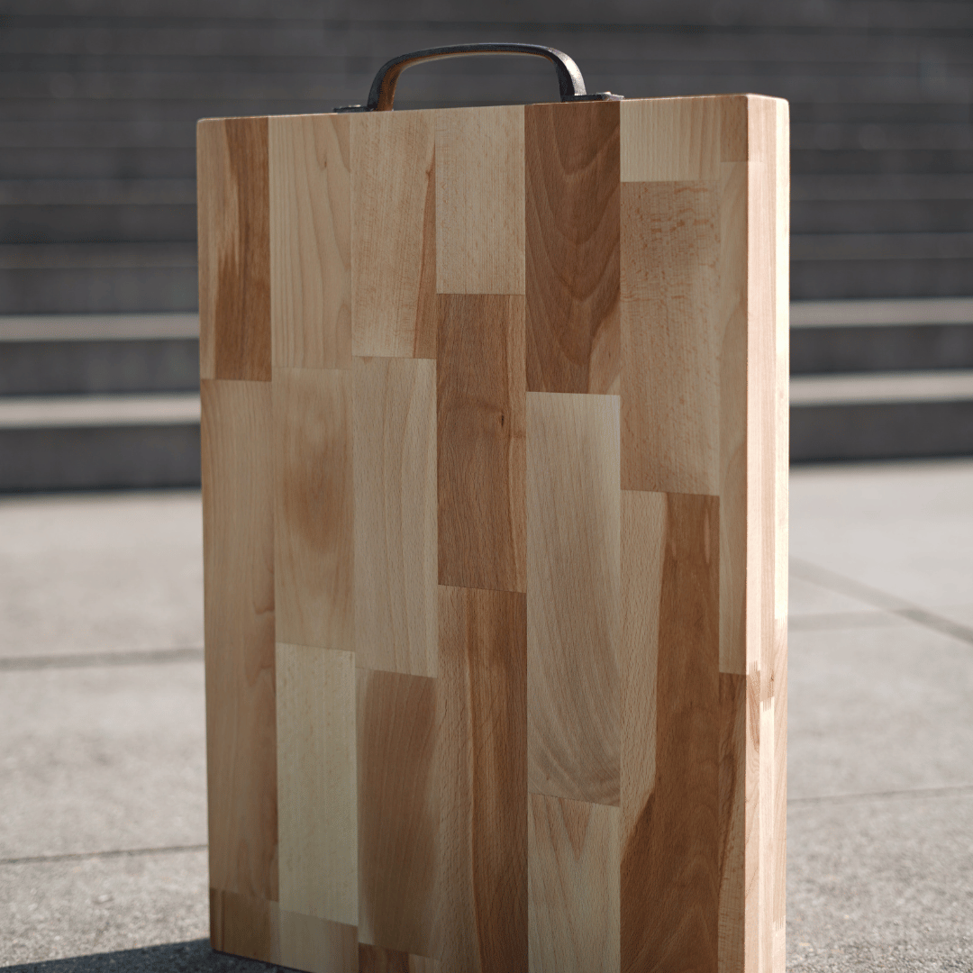 DAS BRETT XXL - Massiv aus Buchenleimholz – mit Gusseisen-Griff – 60 × 40 × 5,5 cm